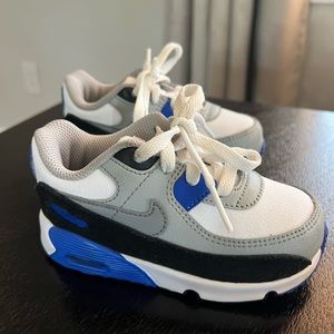Nike Air Max 90 leather kids size 7c CZ9444-100 white/gray/royal blue